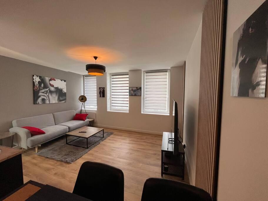 Apartamento Voyage En Duplex En Hyper Centre Valenciennes Exterior foto