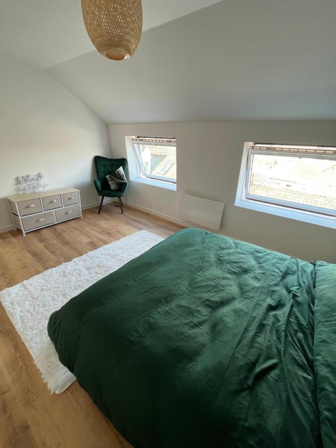 Apartamento Voyage En Duplex En Hyper Centre Valenciennes Exterior foto