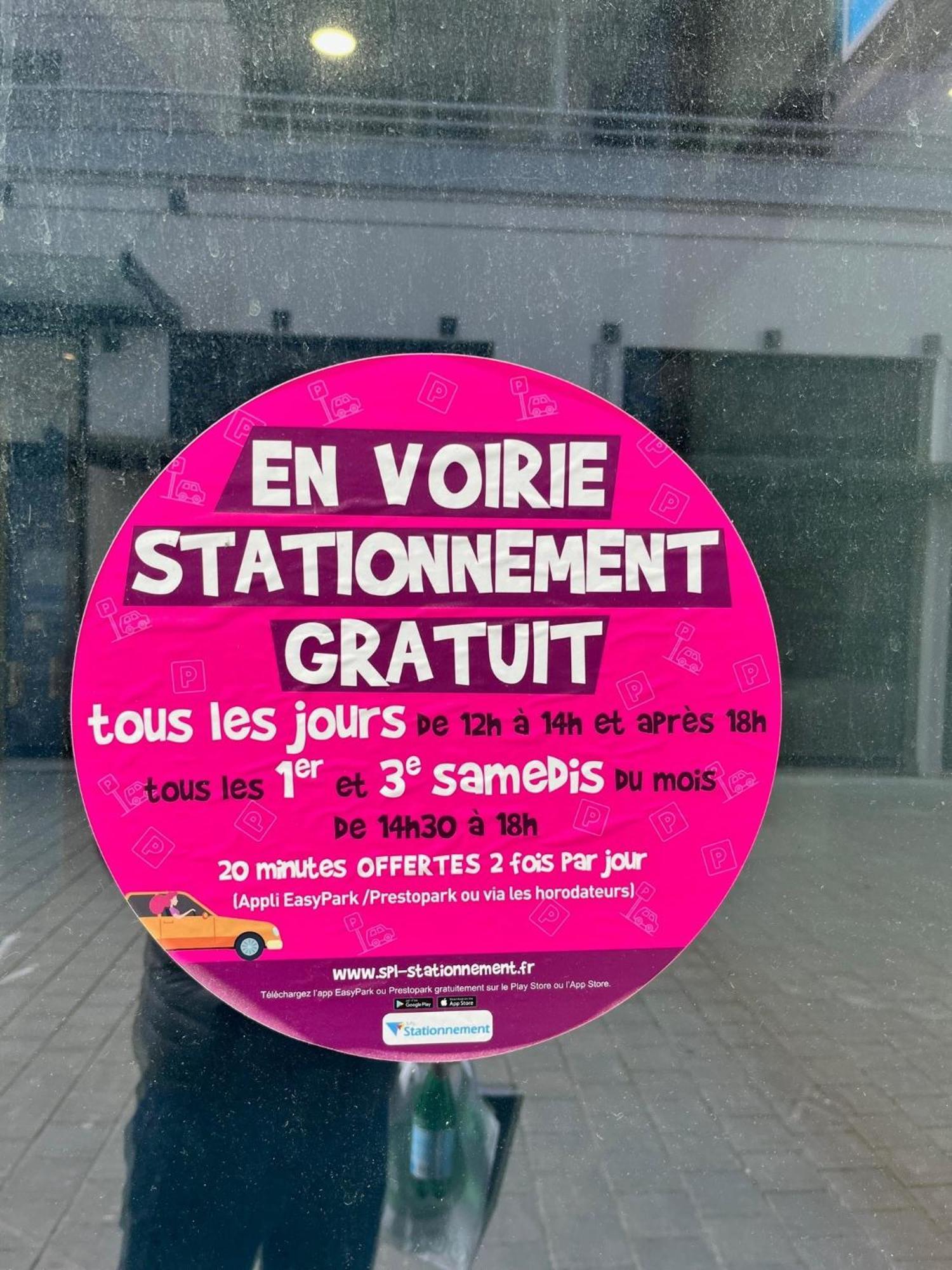 Apartamento Voyage En Duplex En Hyper Centre Valenciennes Exterior foto